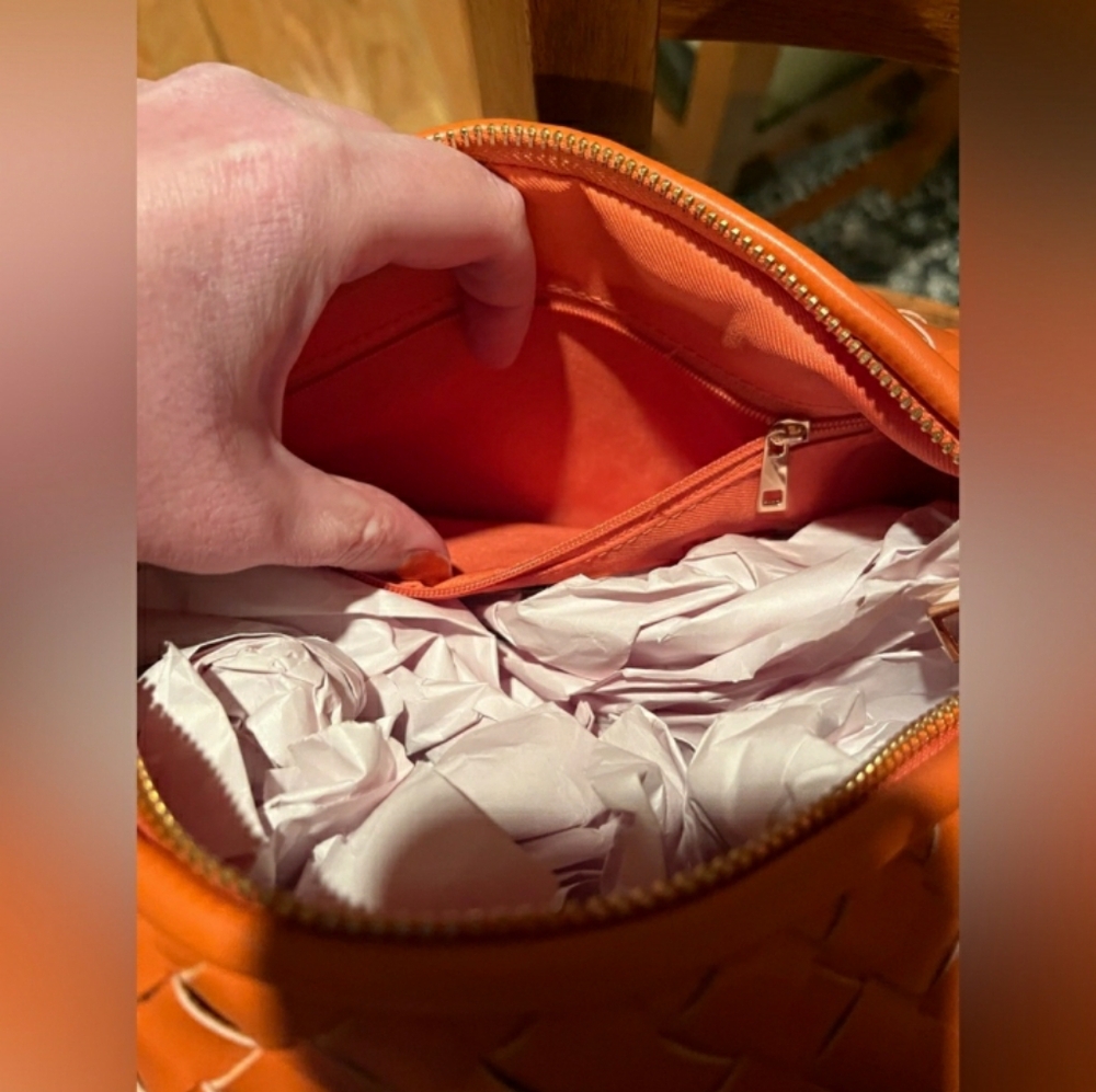 a new day Vibrant RUST ORANGE Woven Hobo Bag NWOT - Picture 6 of 10